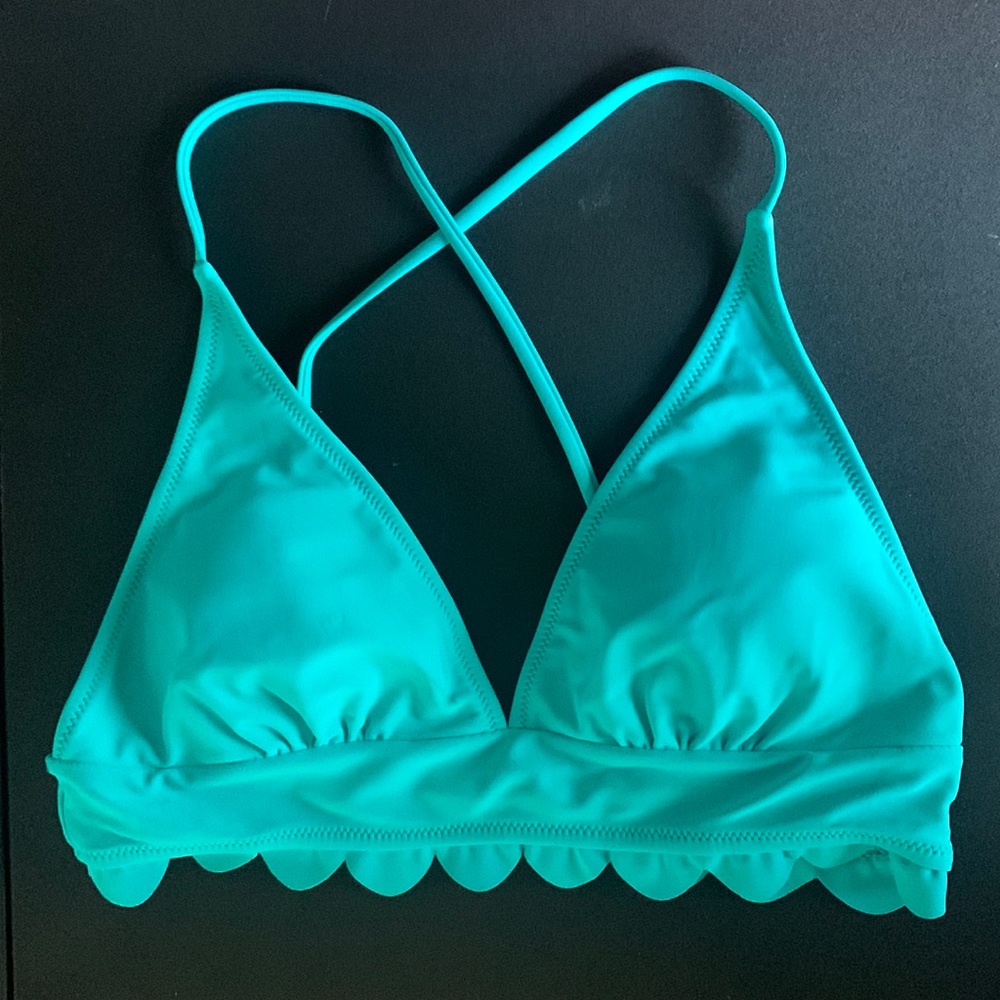 Turquoise Women’s Swim Top in perfect condition size medium fits like a small